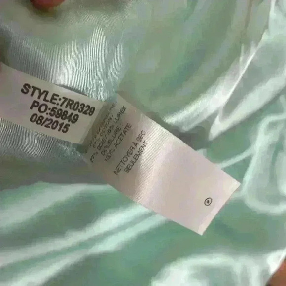 Vineyard Vines Girl Shimmery Gold Short Skirt Size Large - Picture 4 of 4